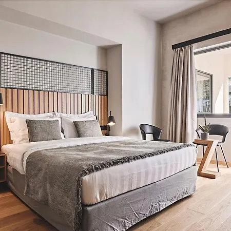 Cama Luxury Apartahotel Atenas
